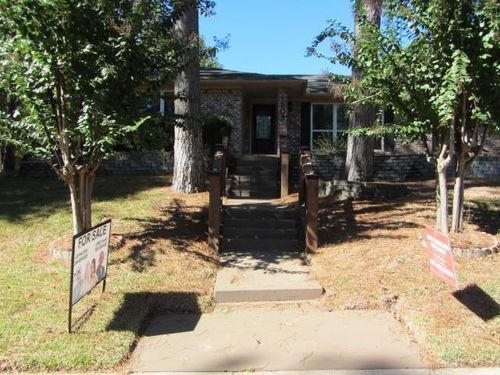 603 Hillcrest Dr, Huntsville, TX, 77340 | Card Image