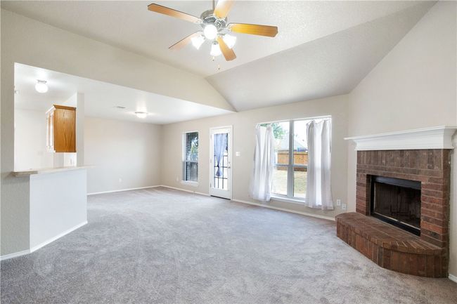 1606 Prickly Pear, House other with 3 bedrooms, 2 bathrooms and 4 parking in Lockhart TX | Image 8