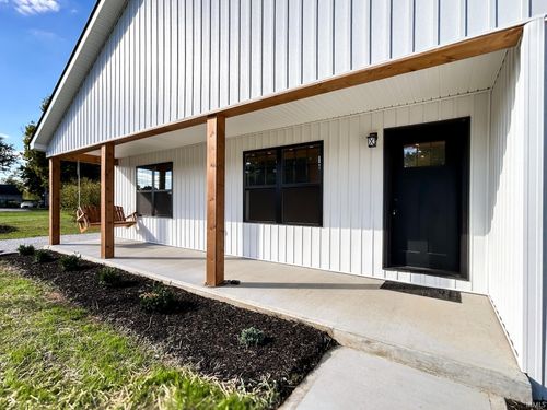 212 W Water St, Paoli, IN, 47454-1055 | Card Image