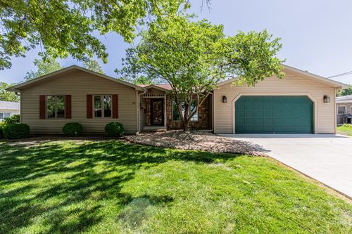 11 N Beech St, Princeton, IL, 61356-1501 | Card Image