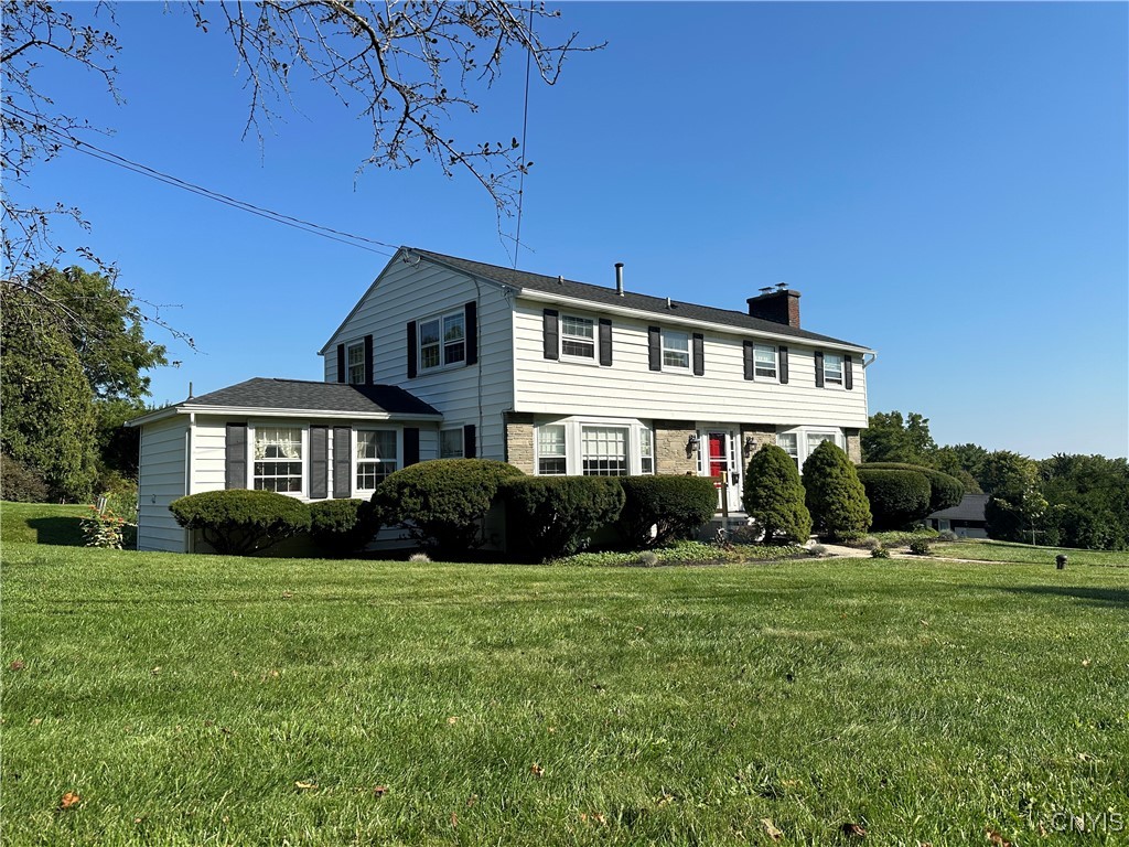 Windsor Dr, Syracuse, NY 13214