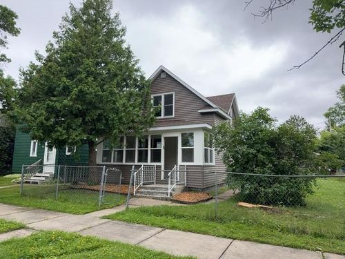 606 Wabigon Ave, Buhl, MN, 55713-4467 | Card Image