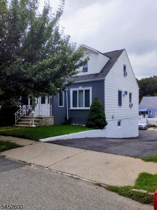 2-87 Perry St, Belleville, NJ, 07109-2057 | Card Image