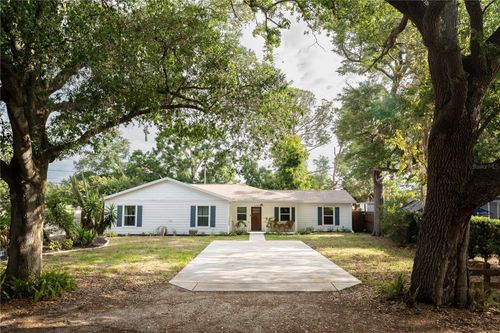 7979 48th Ave N, St Petersburg, FL, 33709-2305 | Card Image
