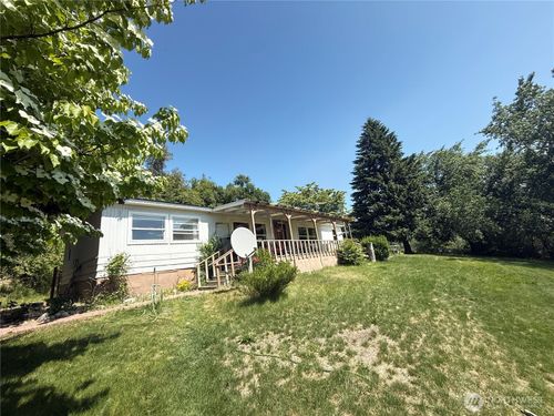 24 Hubbert Rd, Omak, WA, 98841-9549 | Card Image