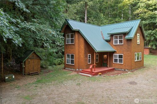 200 N Watersong Way, Hoodsport, WA, 98548-9465 | Card Image
