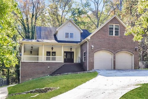 8 Twin Acres Dr, Lexington, NC, 27292-5428 | Card Image