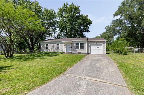 406 N Geronimo Dr, Independence, MO, 64056-2039 | Card Image