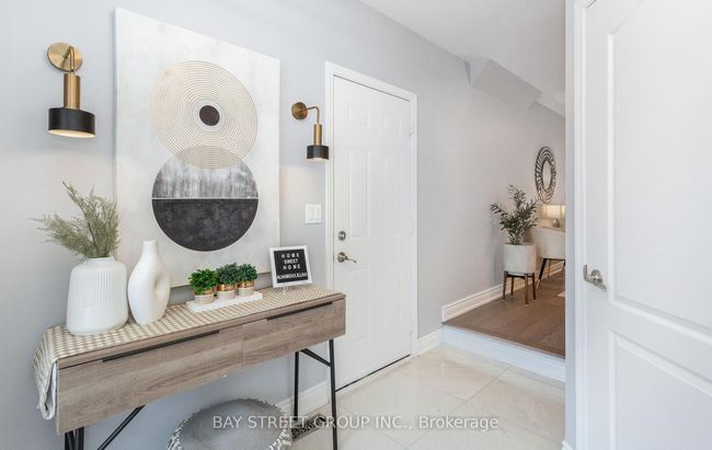 4238 Thomas Alton Blvd, House attached with 3 bedrooms, 4 bathrooms and 2 parking in Burlington ON | Image 8