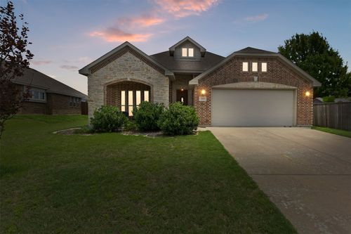 204 Briarstone Dr, Alvarado, TX, 76009-2655 | Card Image