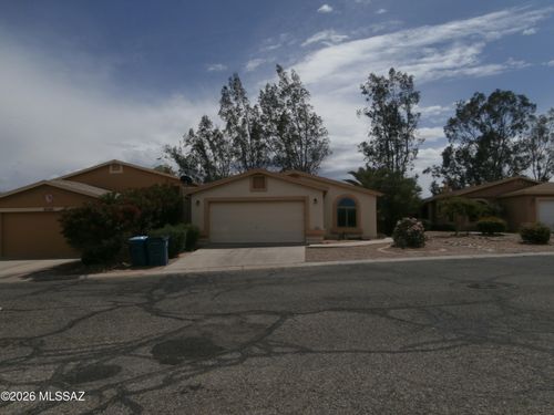 90 E Camino De Diana, Green Valley, AZ, 85614-4119 | Card Image