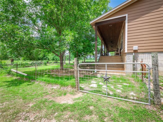 209 Old Sayers Rd, House other with 3 bedrooms, 2 bathrooms and 4 parking in Elgin TX | Image 5