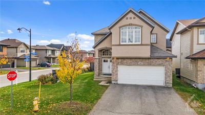 243 Balikun Hts, House other with 4 bedrooms, 3 bathrooms and 6 parking in Stittsville ON | Image 2