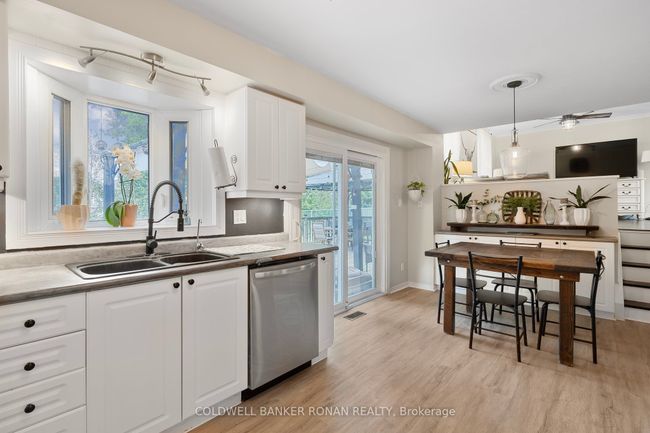 61 The Boulevard, House other with 3 bedrooms, 2 bathrooms and 2 parking in New Tecumseth ON | Image 9