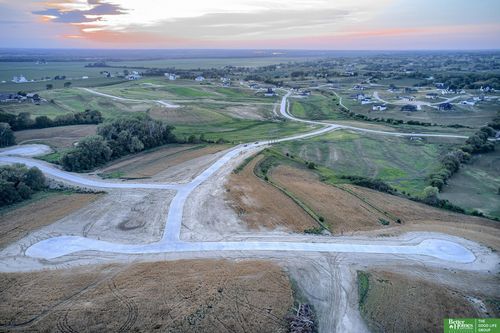 lot-8-22603 Crestline Cir, Gretna, NE, 68028-6036 | Card Image
