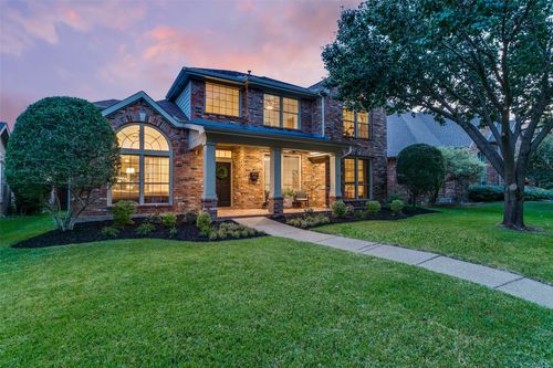 2270 Magic Mantle Dr, Lewisville, TX, 75056-5552 | Card Image
