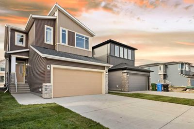 41 Corner Glen Way Ne, House detached with 3 bedrooms, 2 bathrooms and 4 parking in Calgary AB | Image 2