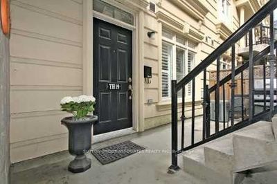 19 - 88 Carr St, Condo with 2 bedrooms, 2 bathrooms and 1 parking in Toronto ON | Image 2