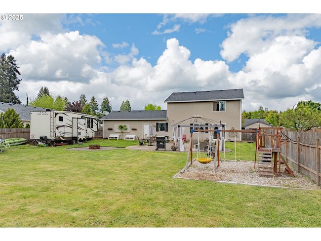 307 E Wilson St, House other with 3 bedrooms, 3 bathrooms and 3 parking in Yacolt WA | Image 37