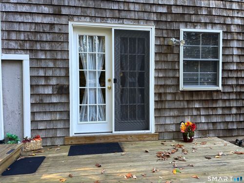 15 Indian Hill Ln, Sandy Hook, CT, 06482-1634 | Card Image