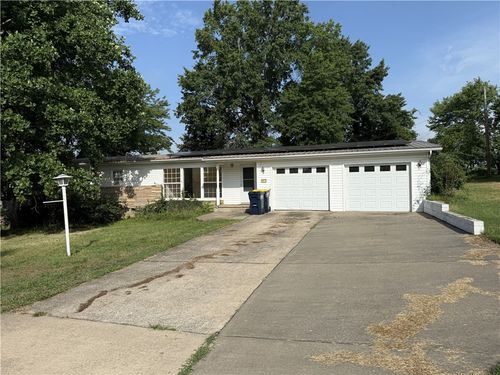 1021 Berry St, Harrison, AR, 72601-6003 | Card Image