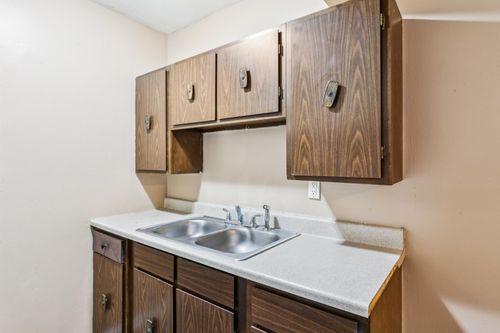 828 North Apt #16 Street, Mt Morris Township, MI, 48458 | Card Image