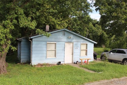 1528 N Water Street, Cape Girardeau, MO, 63701 | Card Image