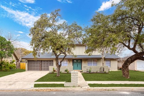 3607 Stonehaven Dr, San Antonio, TX, 78230-3218 | Card Image