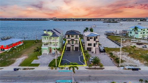 441 Estero Blvd, FORT MYERS BEACH, FL, 33931-2016 | Card Image