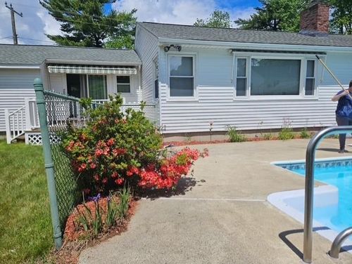 68 Robinson Road, Nashua, NH, 03060 | Card Image