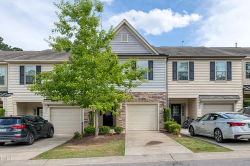 72 E Grove Point Dr, Archer Lodge, NC, 27527-6706 | Card Image