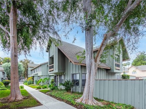 22-20126 Runnymede St, Winnetka, CA, 91306 | Card Image