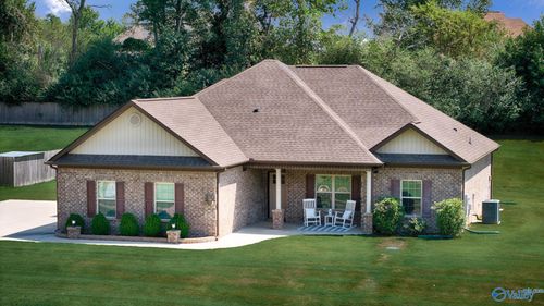 134 Lewis Vann Dr, Hazel Green, AL, 35750-8284 | Card Image