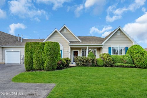 49 Foxwood Rd, Lakewood, NJ, 08701-5729 | Card Image