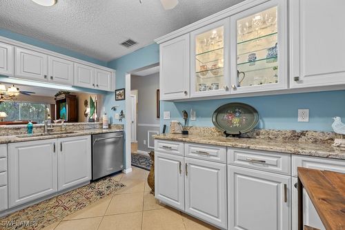 apt-d303-3685 Amberly Cir, NAPLES, FL, 34112-2820 | Card Image