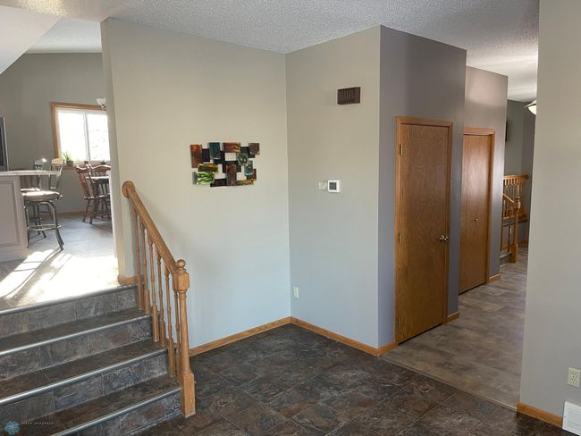 Family Room (steps up to kitchen) | Image 18
