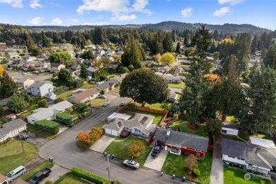 Nestled on a quiet corner in a great neighborhood. | Image 2