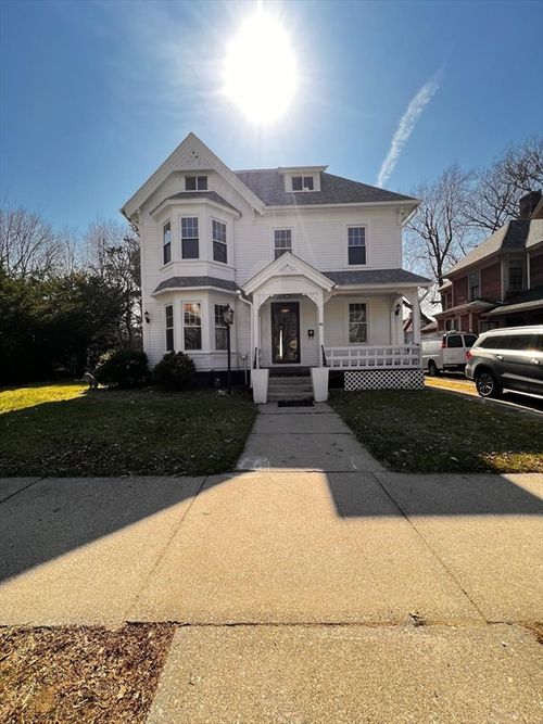 186 Buckingham St, Springfield, MA, 01109-3928 | Card Image