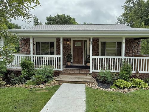 220 Widmer Ave., Lower Burrell, PA, 15068 | Card Image