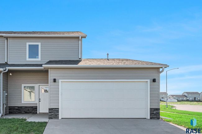 5401 S Teskey Pl, Townhouse with 3 bedrooms, 3 bathrooms and null parking in Sioux Falls SD | Image 14