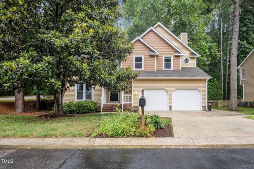 3 Fieldcrest Ct, Durham, NC, 27713-8110 | Card Image