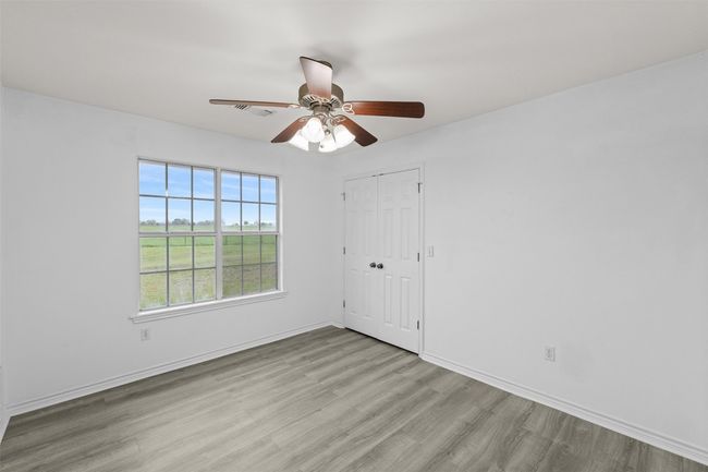 1234 County Road 135, House other with 3 bedrooms, 3 bathrooms and 4 parking in Lincoln TX | Image 12
