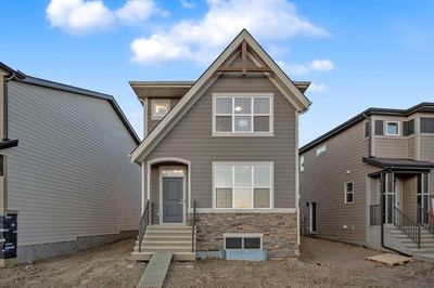 122 Magnolia Dr Se, House other with 4 bedrooms, 3 bathrooms and 2 parking in Calgary AB | Image 1