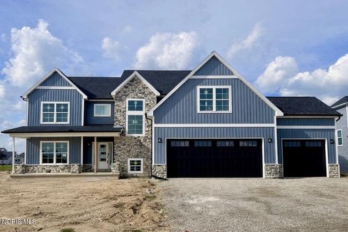 116 Wellington Pl, Perrysburg, OH, 43551-9801 | Card Image