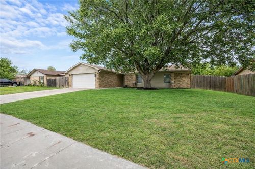 1704 Kenyon St, Killeen, TX, 76543-3330 | Card Image
