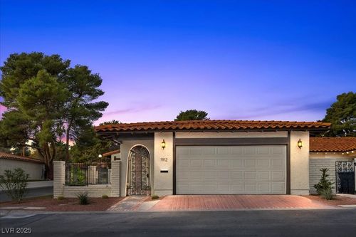 1912 Plaza De La Cruz, Las Vegas, NV, 89102-4059 | Card Image