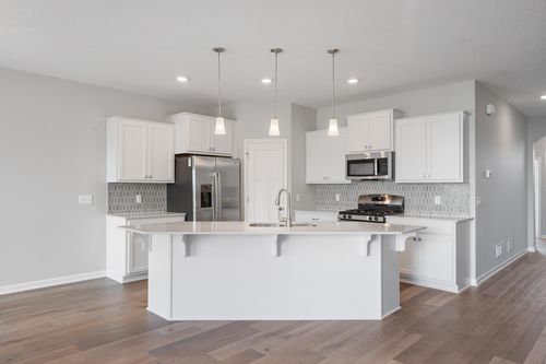 8017 Walnut Ln, Corcoran, MN, 55340-7401 | Card Image