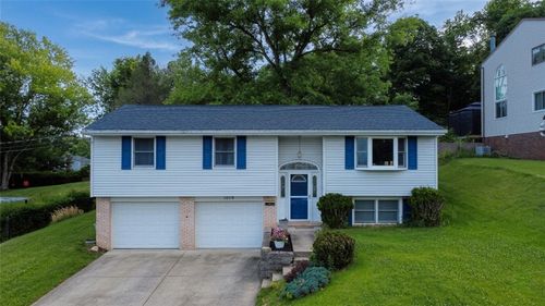 1019 Copsewood Dr, Bethel Park, PA, 15102-2341 | Card Image