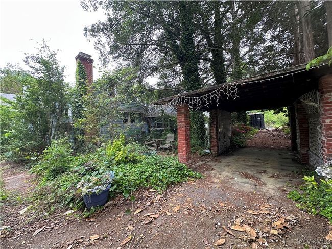 View of gate | Image 14