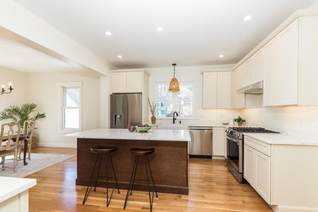 11 Rogers Rd, House other with 3 bedrooms, 3 bathrooms and null parking in Kittery ME | Image 16